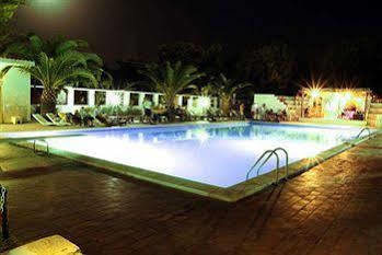 Hotel Residence Adria Rodi Garganico Exterior foto